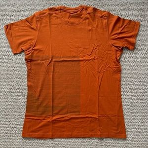 Nau tee XL NWOT